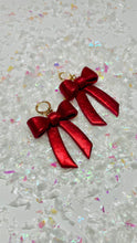 Load image into Gallery viewer, red glitter bow
